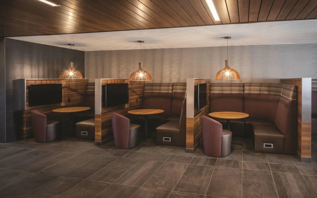 Courtyard by Marriott Pasco Tri-Cities Airport