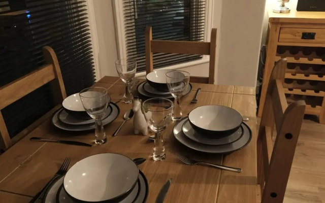 2br-beachviews-petfriendly-freeparking
