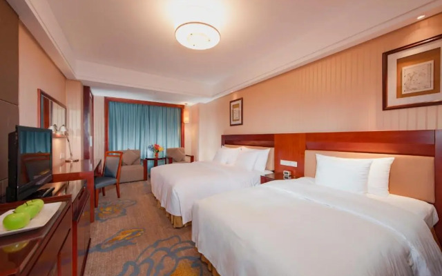 Ramada Plaza Zhijiang Hotel