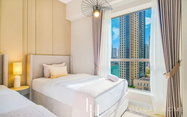 LUX The Luxurious Central JBR Suite 2