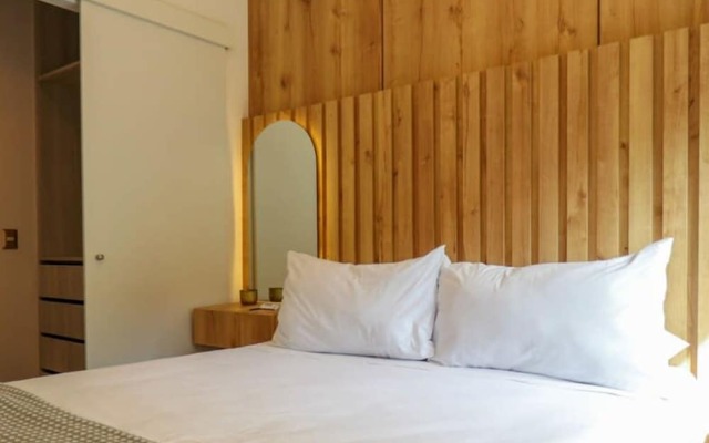 W Loft With Balcony in Luxury Building Barranco