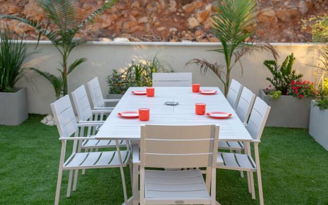 Dov Garden apartment with private pool