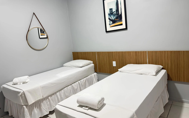 Hotel Aeroporto Montese Star