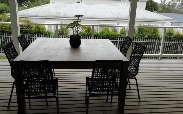 Eezy Breezy Holiday Home