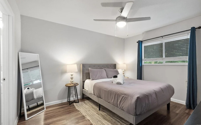 Stylish 1BR Zilker Evonify