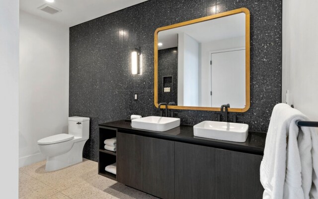 Luxe Condo in Downtown Austin