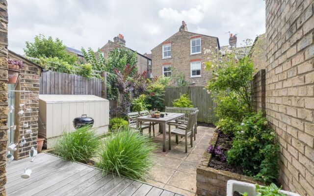 Retro style home in Clapham