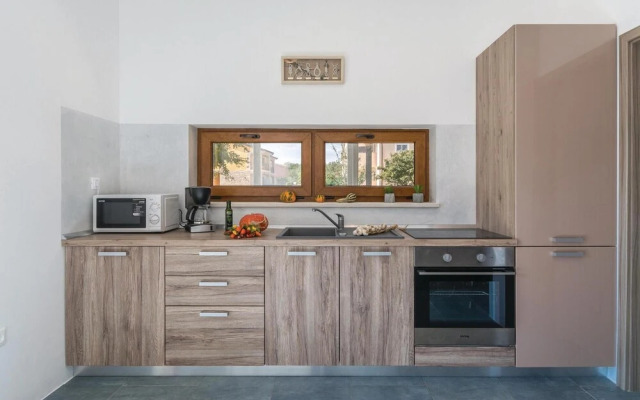 Amazing Home in Buici With Wifi and 4 Bedrooms