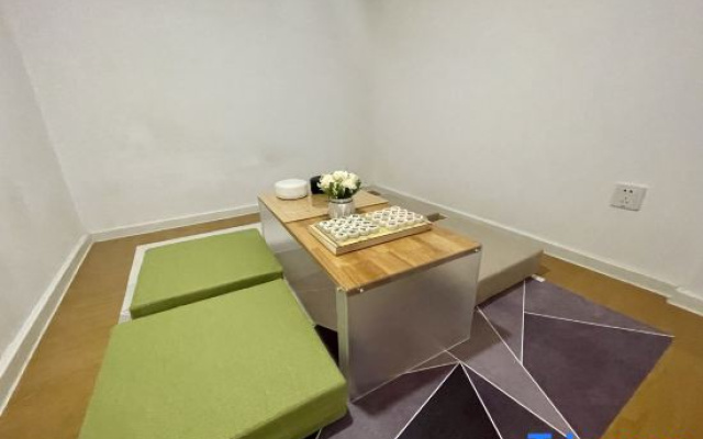 Shanghai Yijian Homestay
