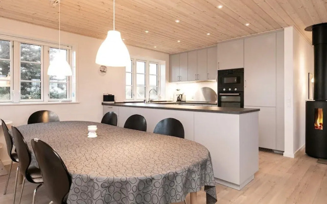 8 Person Holiday Home in Blavand