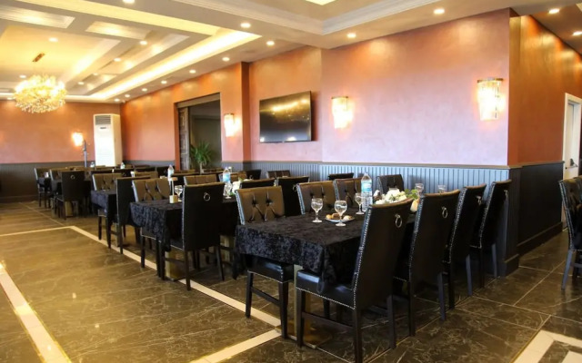 Bm Hotel City