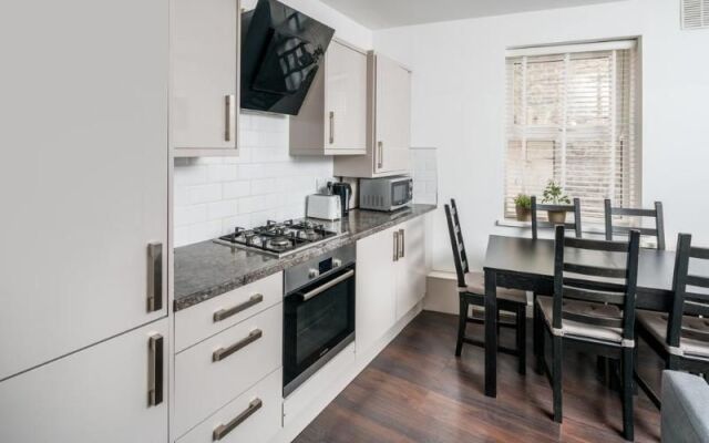 OYO Home 109 Old Nichol Street