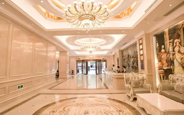 Vienna Shanghai Hongqiao Exhibition Center Xinqiao