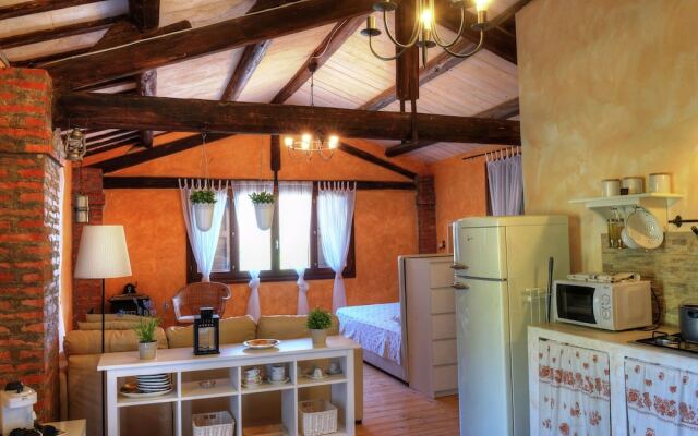 Bright Holiday Home in Modigliana With Swimming Pool