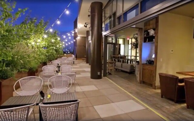 Hyatt Place Flushing/LaGuardia Airport