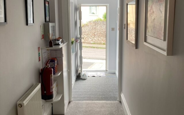 Bentley Lodge Guest House