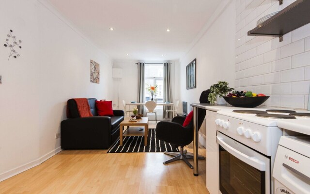 The Golborne Road Apartment - LBG