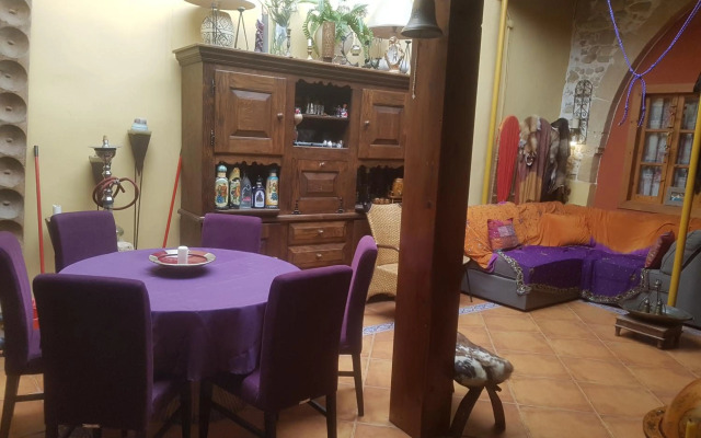 Sylvias Antique House