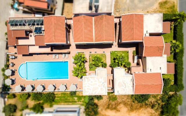 Theos Holidays Apartments