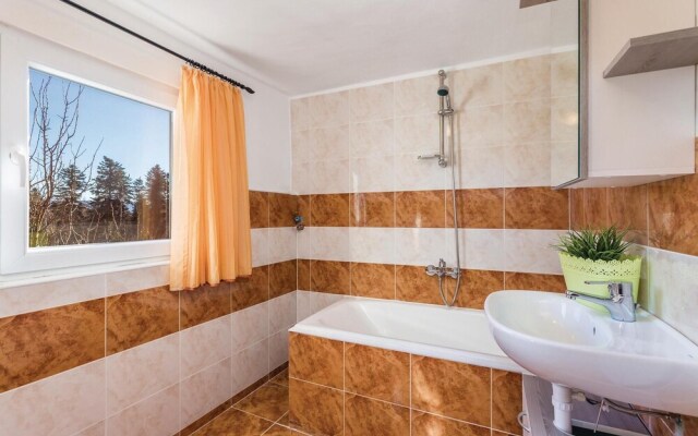 Stunning Home in Fuzine With Wifi and 2 Bedrooms