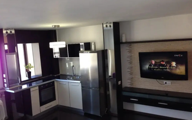 Studio G by MRG Apartments