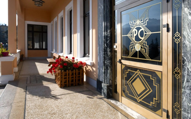 Pràcatinat Hotel & Restaurant