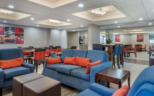 Comfort Inn Near Greenfield Village