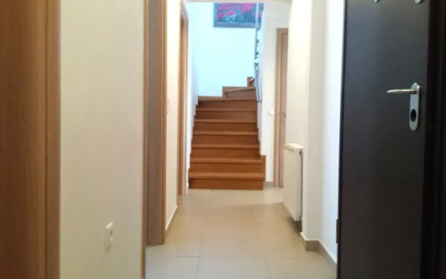 Elvita Athens Sea View Maisonette