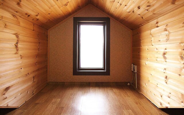 Ganghwa Sinsungi Pension