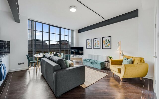 Host Apartments - Chic Manhattan Design Apt