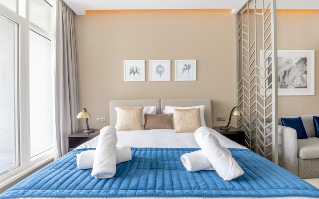 Downtown Ultra Luxury Studio Suites