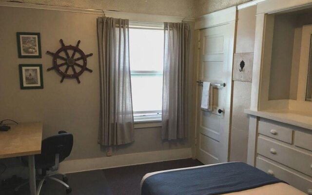 Hotel 2TwentyOne - Hostel