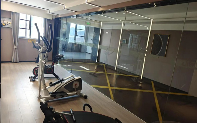 Jingmen California Apartment Hotel