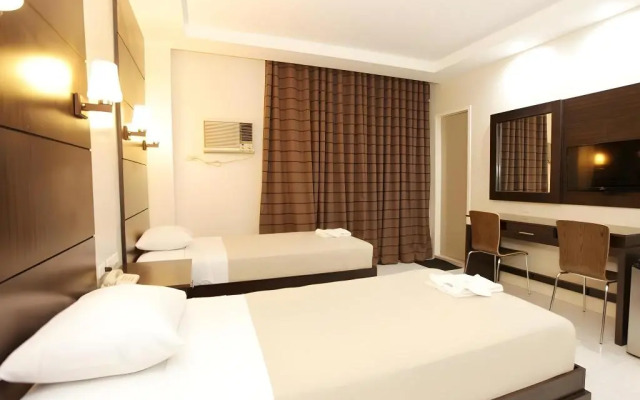 Grand Astoria Hotel