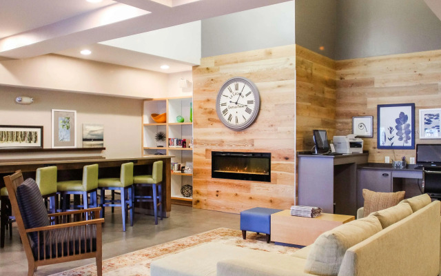 Country Inn & Suites by Radisson, Chester, VA