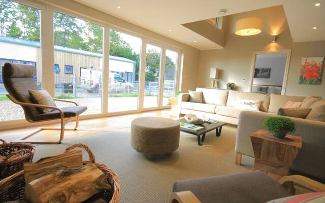 Cobnut Barn, Bourton On The Water