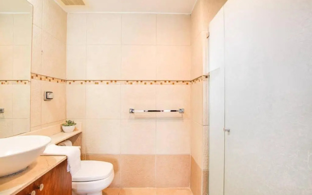 Modern 2 bed APT complex Pool,Tennis,Gym,FreeWiFi