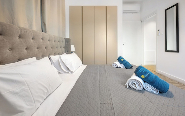 203 Piliou - City Views & Rooftop Pool Access