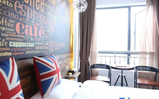Wiseman Travel Theme Hotel