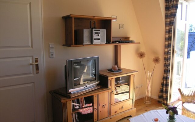 Luxurious Villa in Zingst With Parking