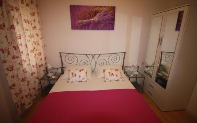 Apartments by the sea Sumartin, Brac - 18749