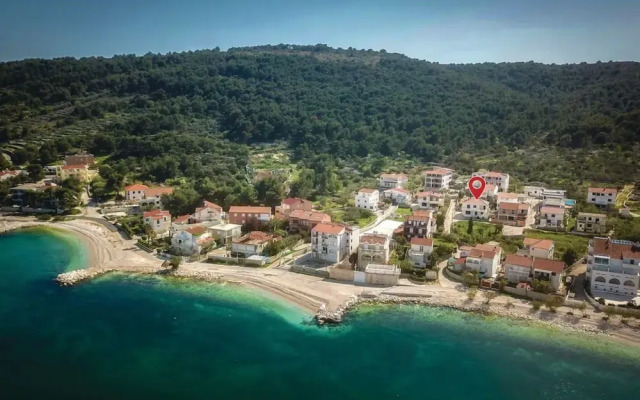 Holiday home in Slatine