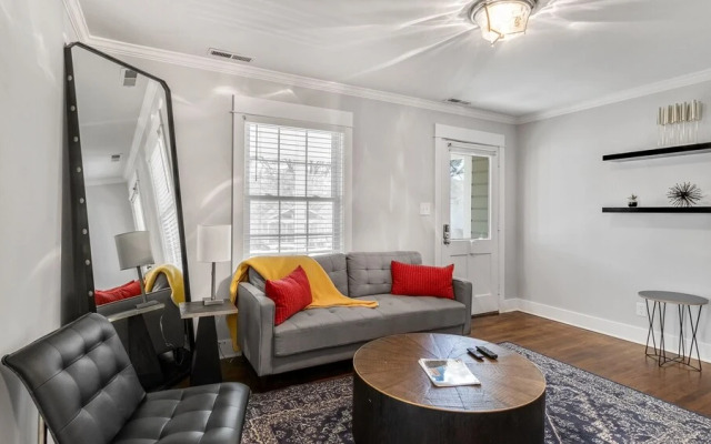 2 bedroom, Georgia Avenue