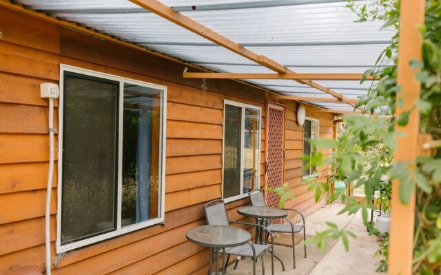 Wonboyn Cabins & Caravan Park