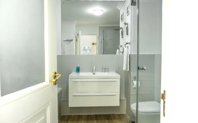 The Bantry Bay Aparthotel by Totalstay