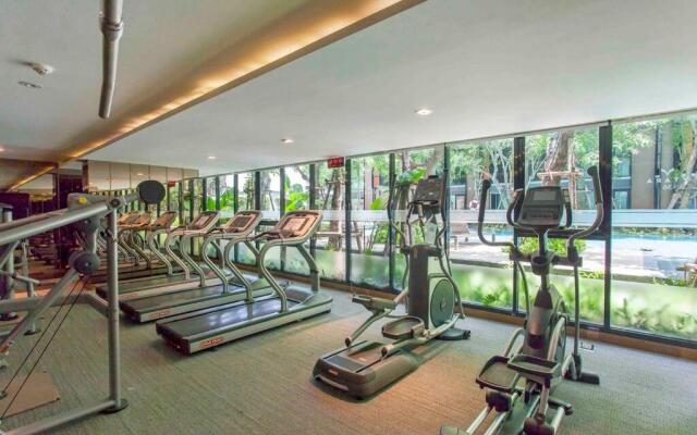 Condo NearBTS Bigpool Gym FastWifi Checkin24h 02