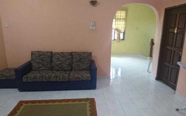 Homestay Roomstay Muar Srizahrani