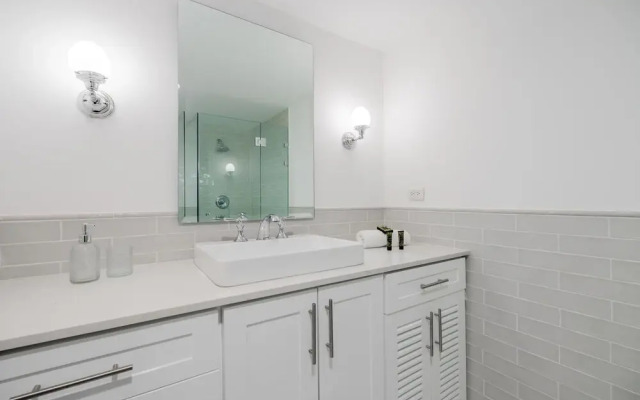 w Phenomenal 2BR w Fantastic View in Panama