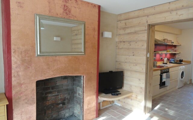 The Little Luckwell Apartment