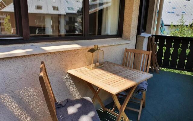 Nice 32m With Balcony View On The Mountain